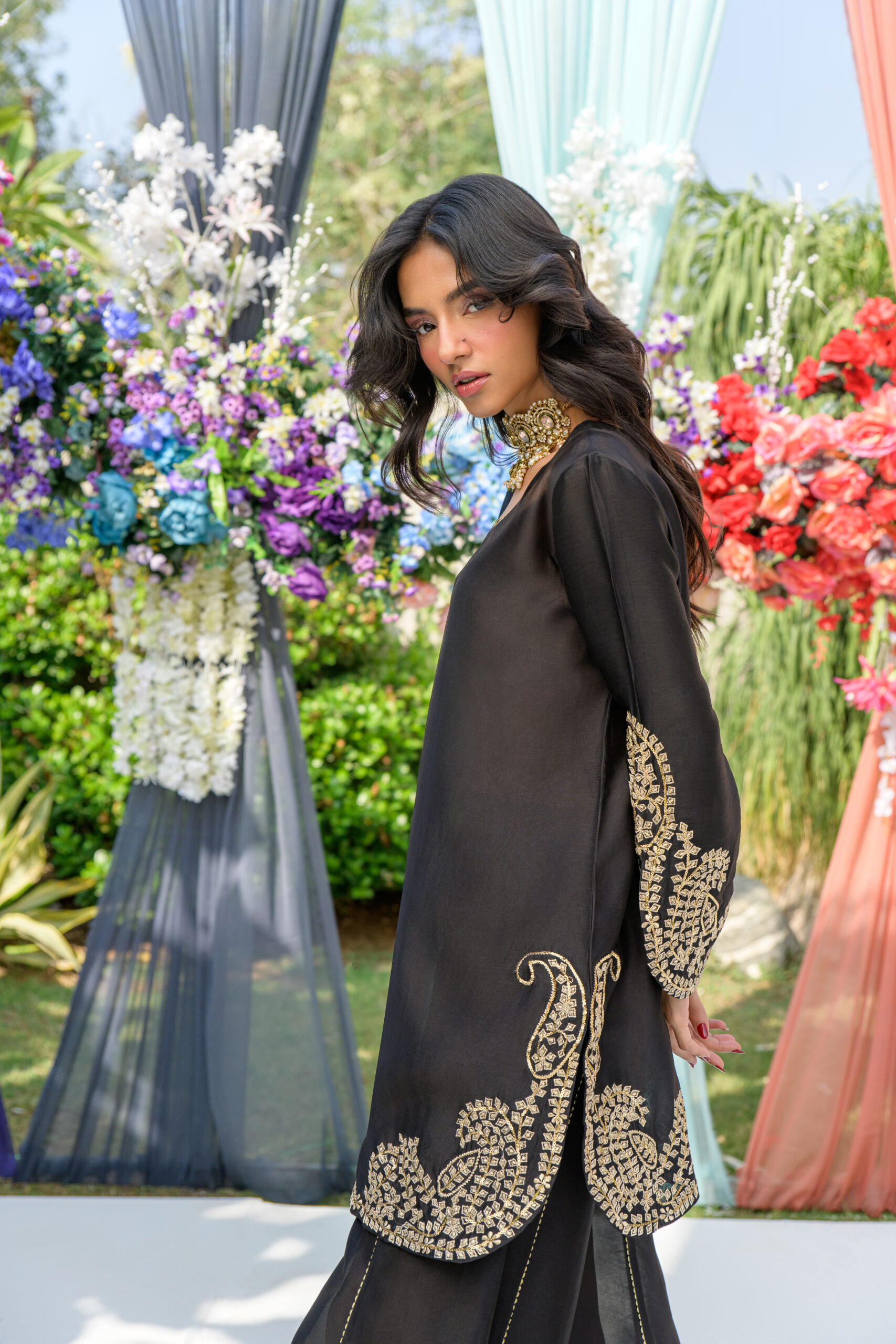 Zinni Black - Image 2