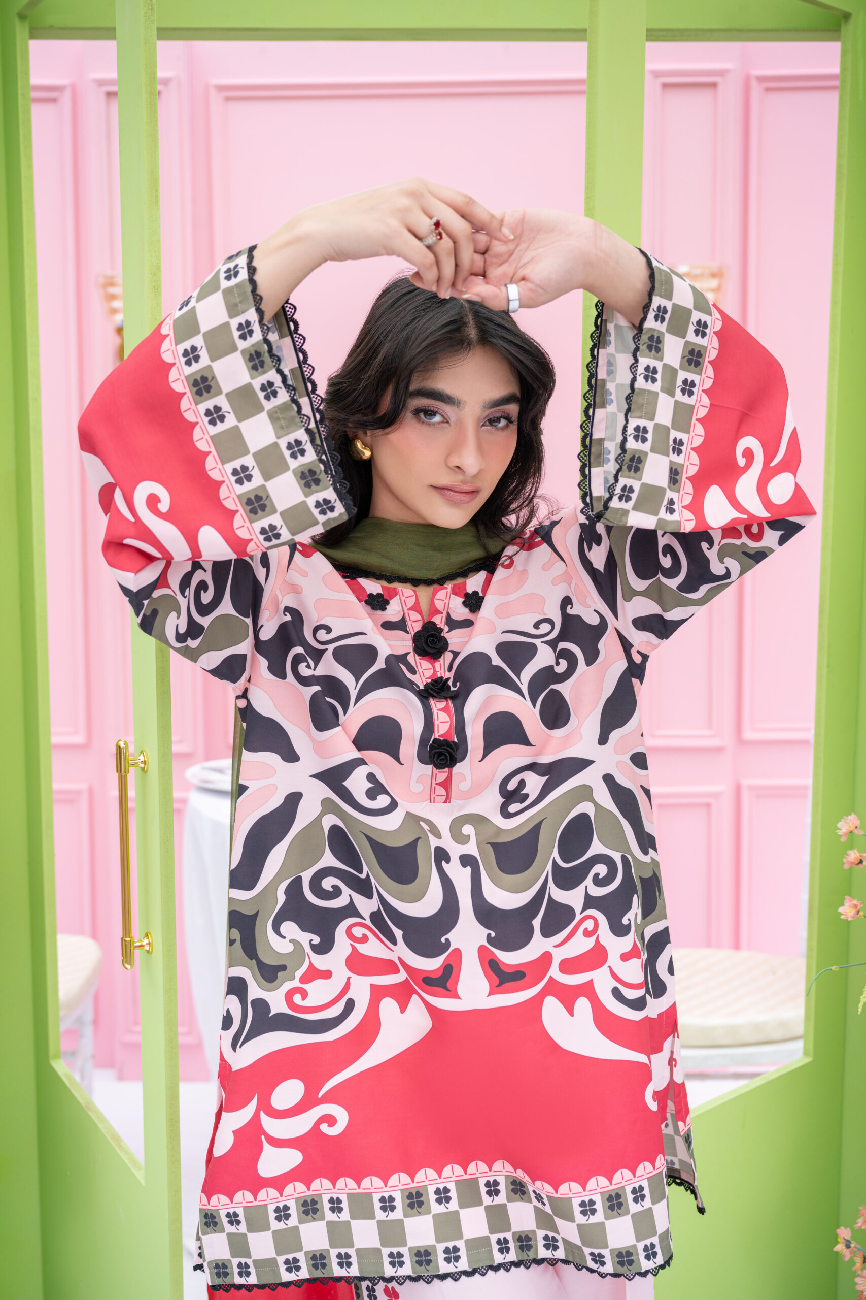 Power in Pink - Image 5